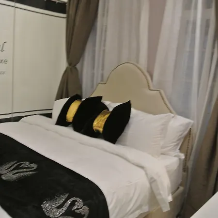 1 Day Car Hotel Station 18-2